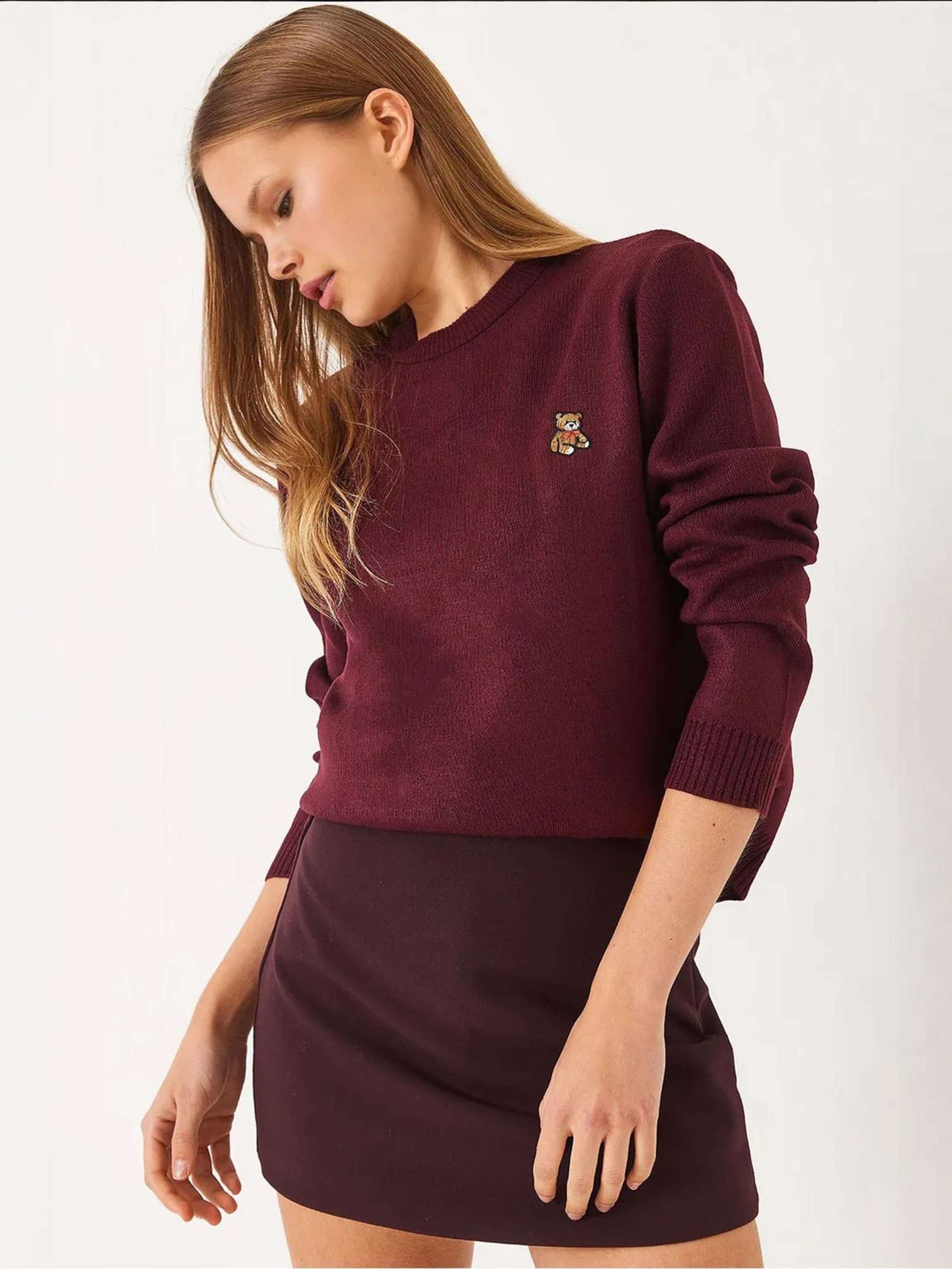 Bianco Lucci Свитер в цвете Ruby Red
Bianco Lucci Свитер в цвете Ruby Red