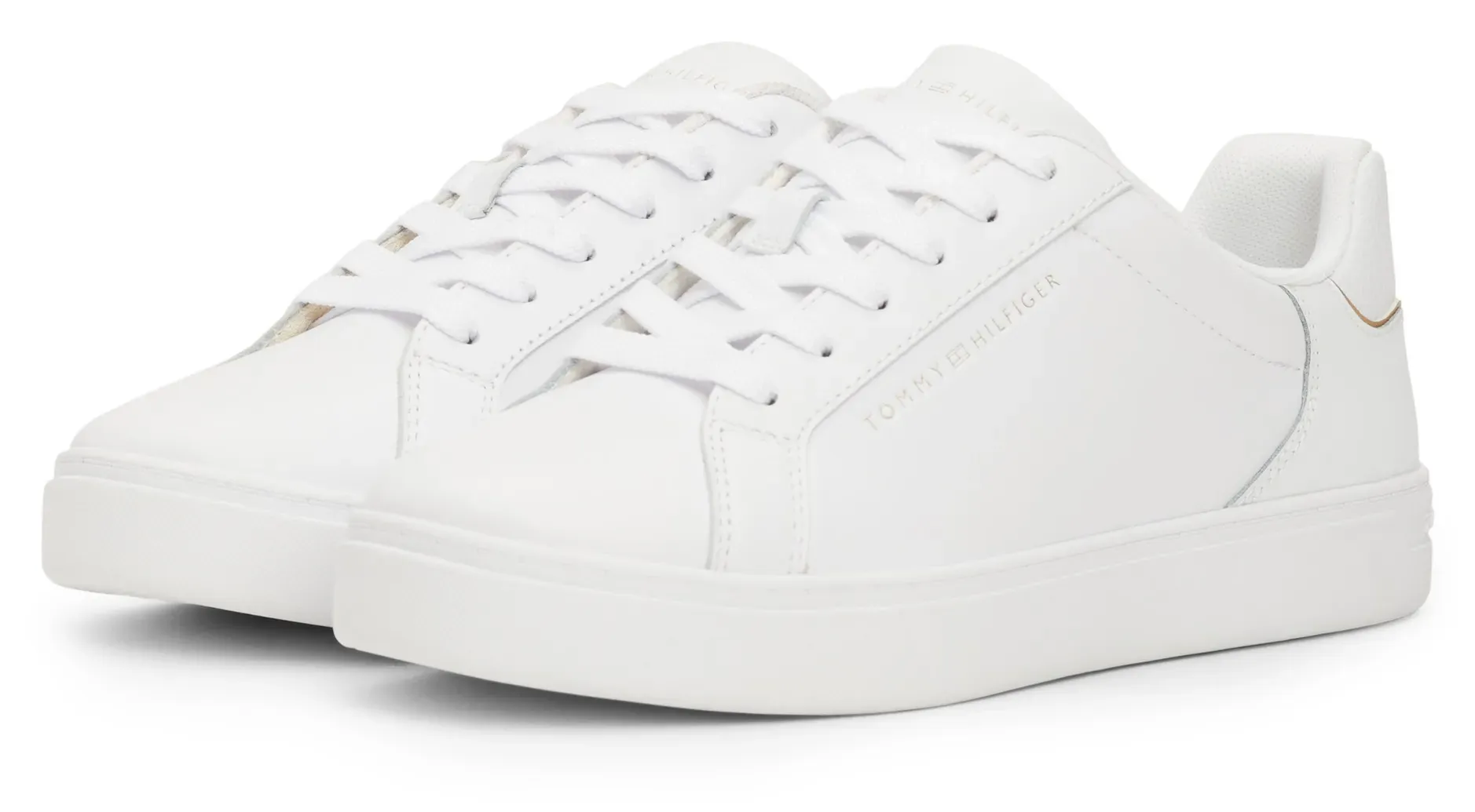 Кроссовки на платформе Tommy Hilfiger "ESSENTIAL COURT SNEAKER", повседневная обувь, полуботинки, туфли на шнуровке с тисненым логотипом, белый
Кроссовки на платформе Tommy Hilfiger "ESSENTIAL COURT SNEAKER", повседневная обувь, полуботинки, туфли на шнуровке с тисненым логотипом, белый