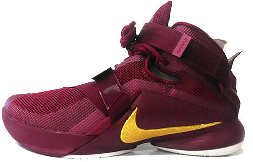 Мужские баскетбольные кроссовки Nike Zoom Soldier 9
Мужские баскетбольные кроссовки Nike Zoom Soldier 9