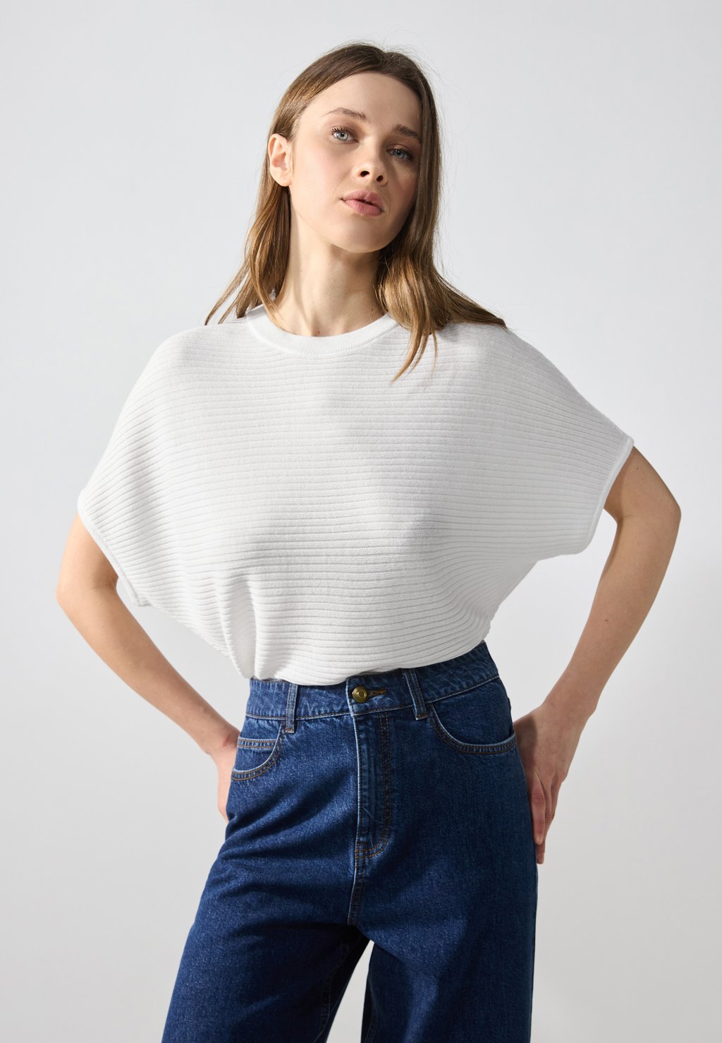 Базовая футболка Anna Field, кремовый
Базовая футболка Anna Field, кремовый