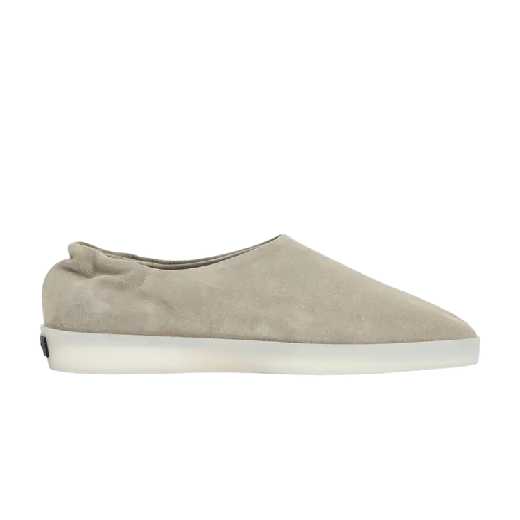 Кроссовки Fear of God Suede Mule 'Sesame', кремовый
Кроссовки Fear of God Suede Mule 'Sesame', кремовый