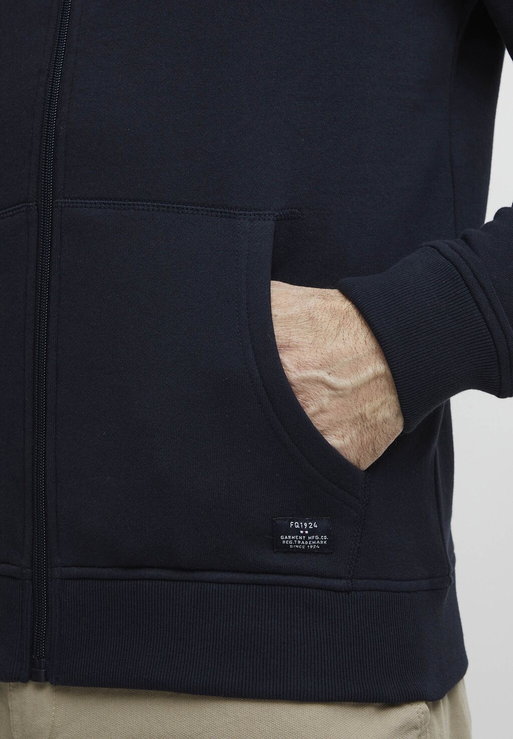 Толстовка на молнии FQ1924, темно-синий
Толстовка на молнии FQ1924, темно-синий