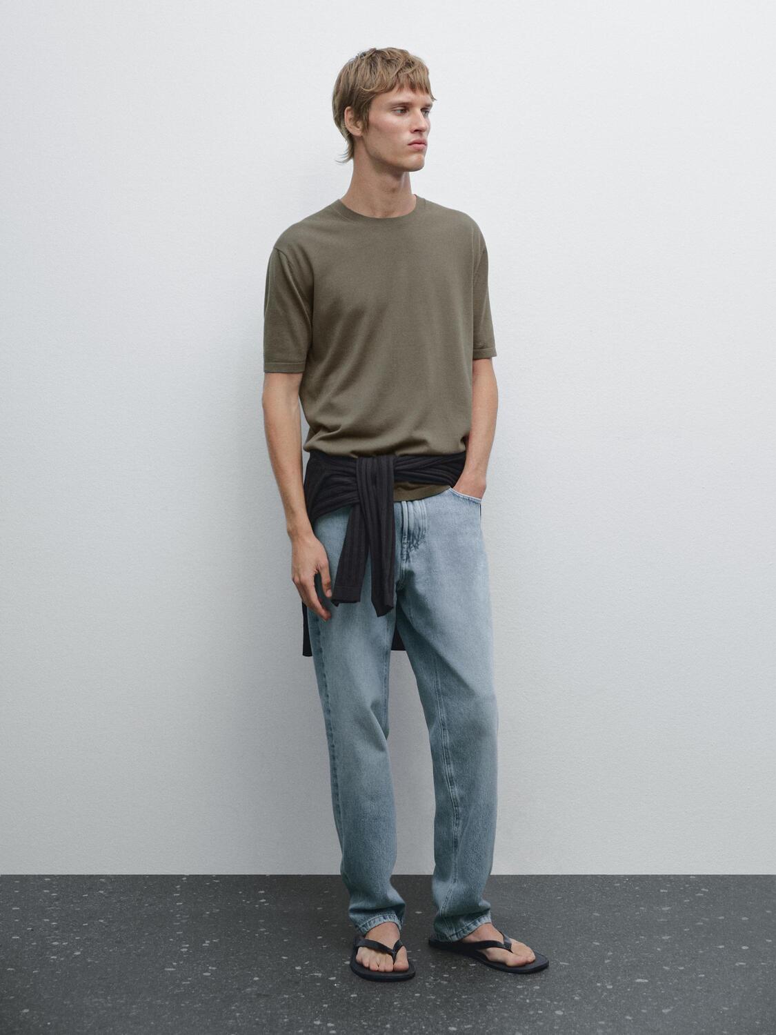 Футболка из 100% хлопкового трикотажа Massimo Dutti, хаки
Футболка из 100% хлопкового трикотажа Massimo Dutti, хаки