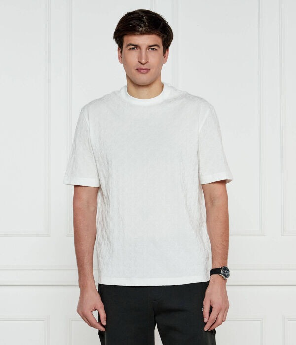 Футболка мужская Armani Exchange базовая, белый
Футболка мужская Armani Exchange базовая, белый