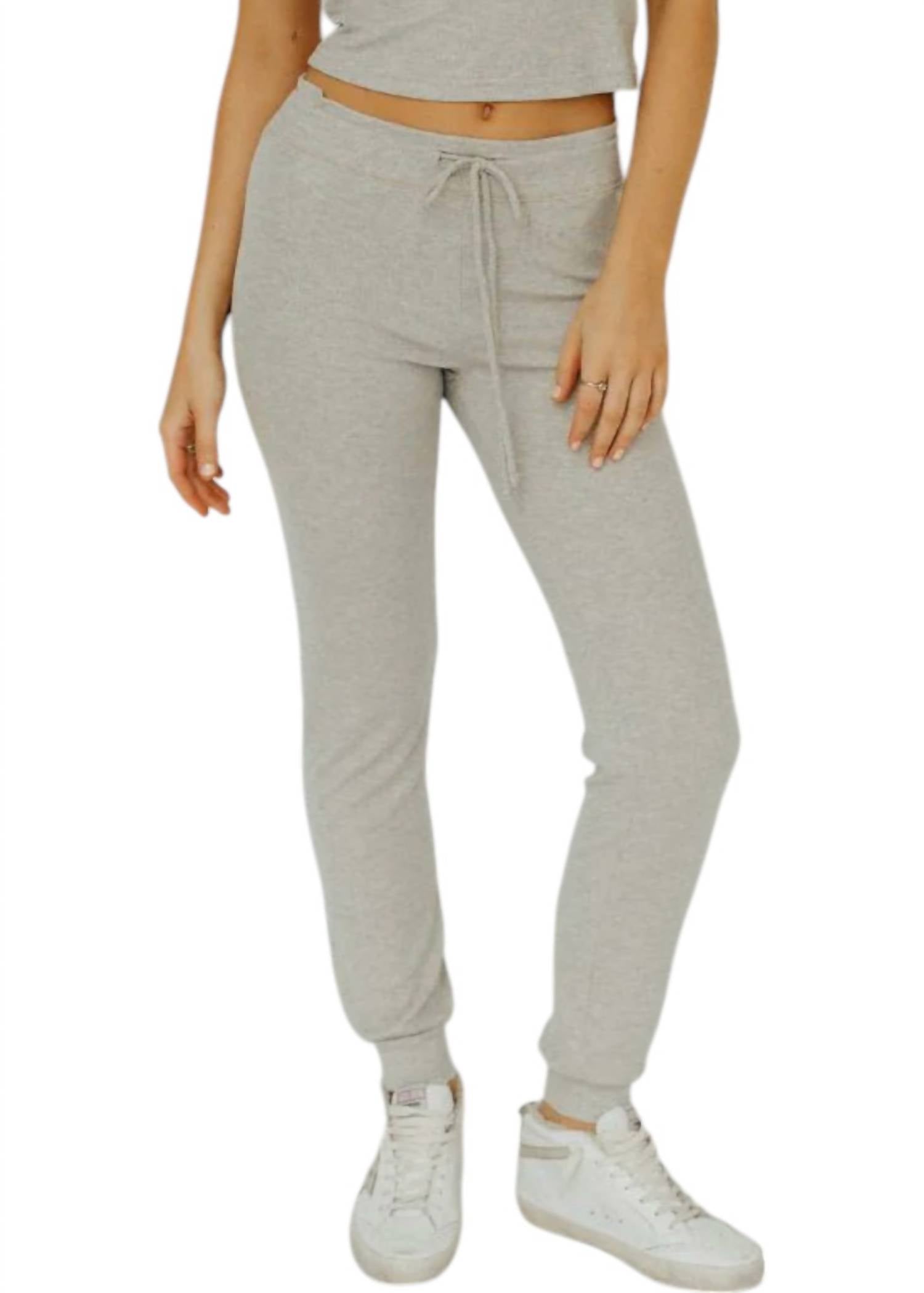 Брюки на завязках в цвете «серый меланж» Eterne
Брюки на завязках в цвете «серый меланж» Eterne