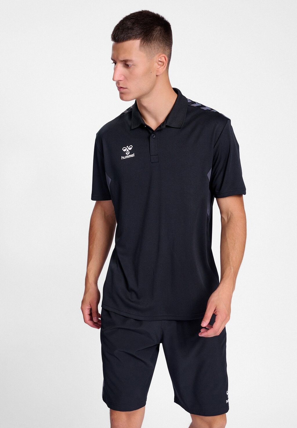 Рубашка поло LAUTHENTIC FUNCTIONAL Hummel, цвет black
Рубашка поло LAUTHENTIC FUNCTIONAL Hummel, цвет black