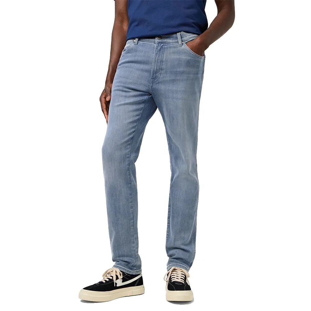 Джинсы Wrangler River Regular Tapered, синий
Джинсы Wrangler River Regular Tapered, синий