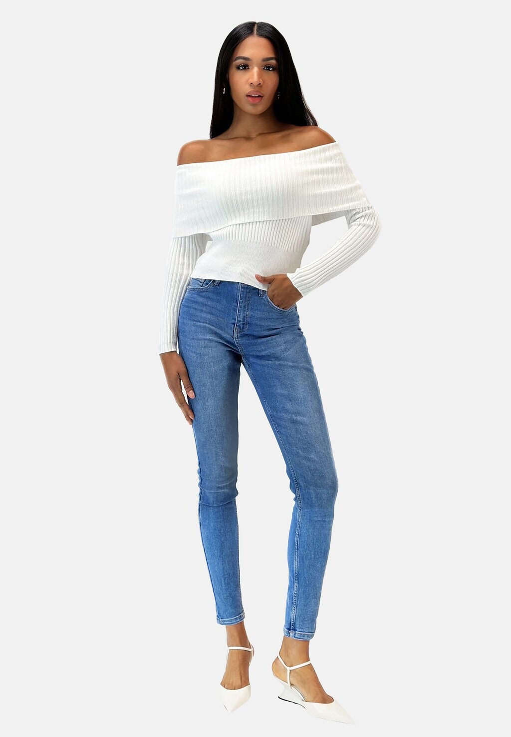 Джемпер Elara, белый
Джемпер Elara, белый