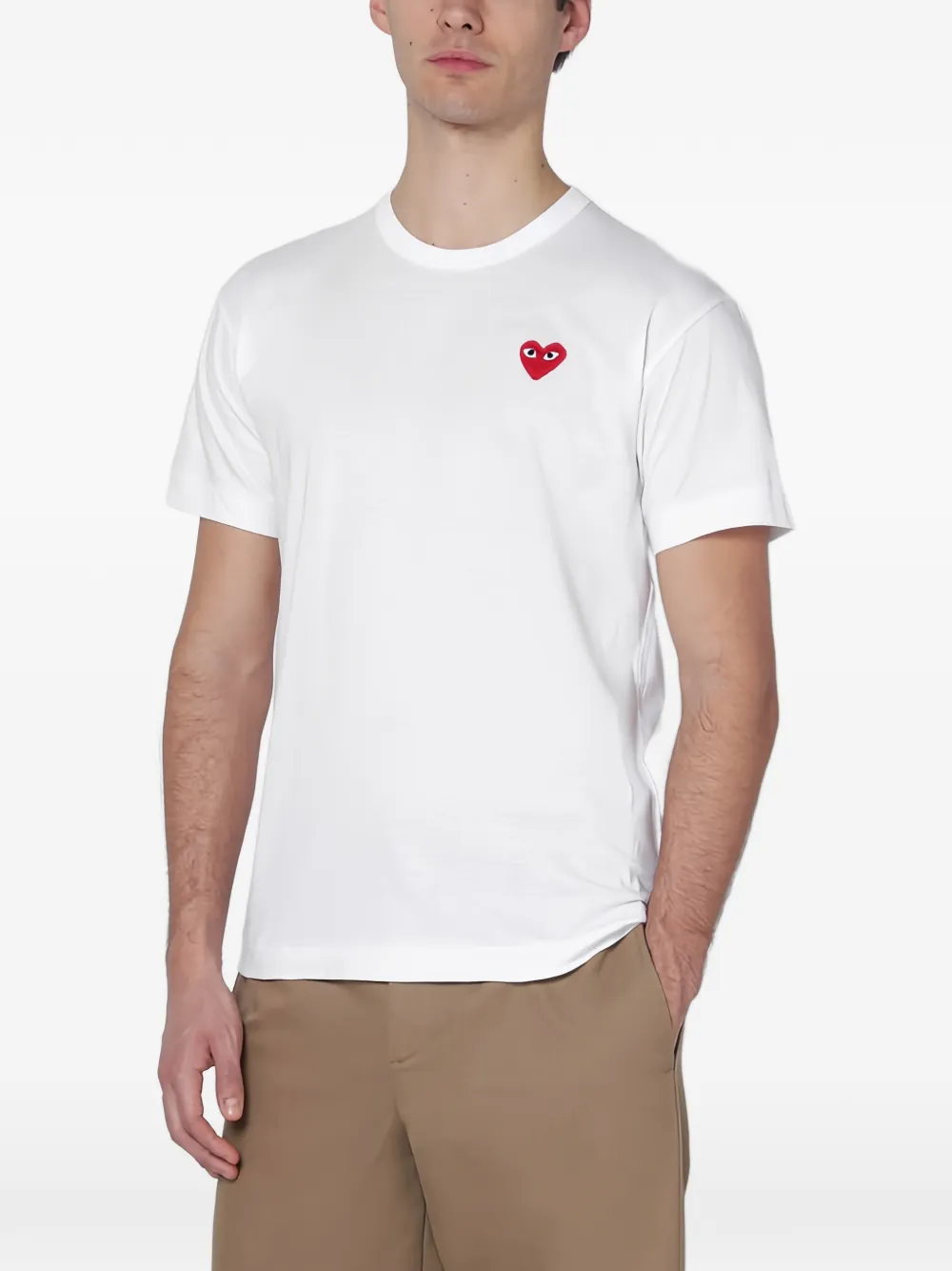 Футболка с декором heart COMME DES GARCONS, белый
Футболка с декором heart COMME DES GARCONS, белый