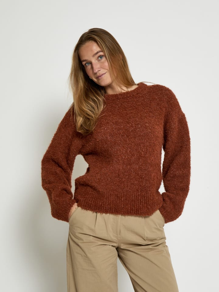 Свитер цвета яблочно-масляного меланжа DESIRES
Свитер цвета яблочно-масляного меланжа DESIRES