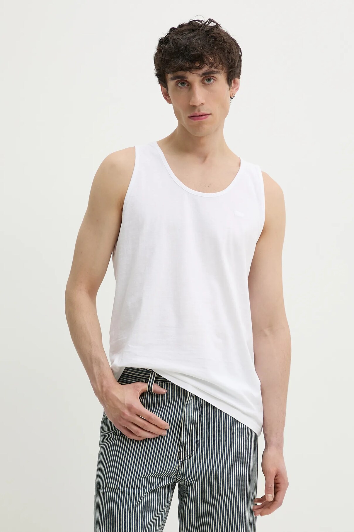 Футболка HOUSEMARK TANK из хлопка Levi'S, белый
Футболка HOUSEMARK TANK из хлопка Levi'S, белый