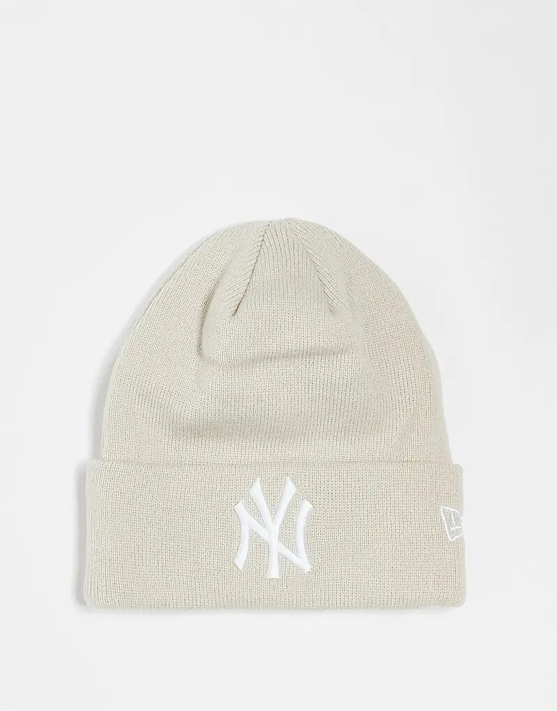 Новая шапка-бини с манжетами New Era NY Yankees кремового цвета
Новая шапка-бини с манжетами New Era NY Yankees кремового цвета
