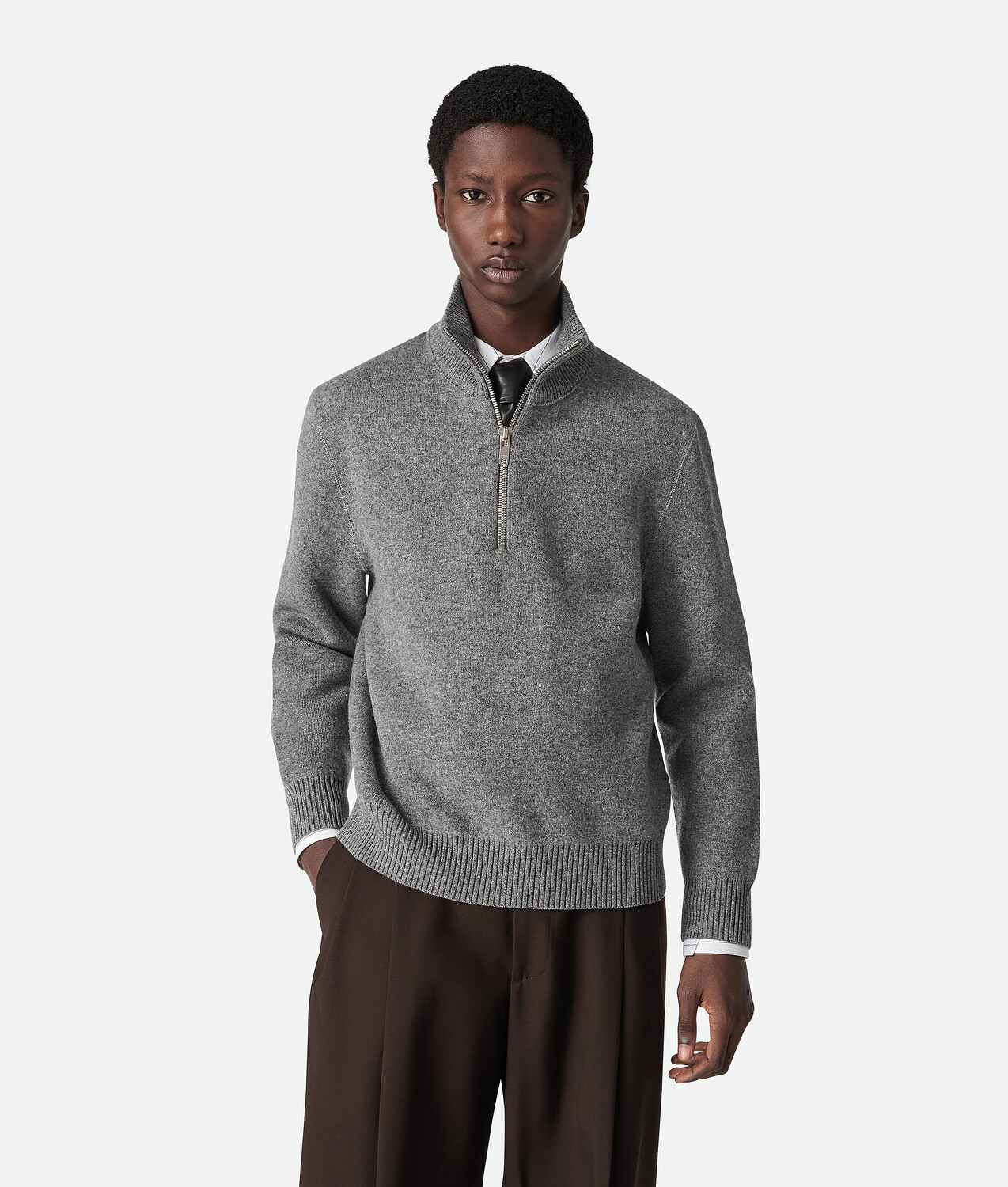 Compact cashmere zip up jumper BOTTEGA VENETA, темно-серый меланж
Compact cashmere zip up jumper BOTTEGA VENETA, темно-серый меланж
