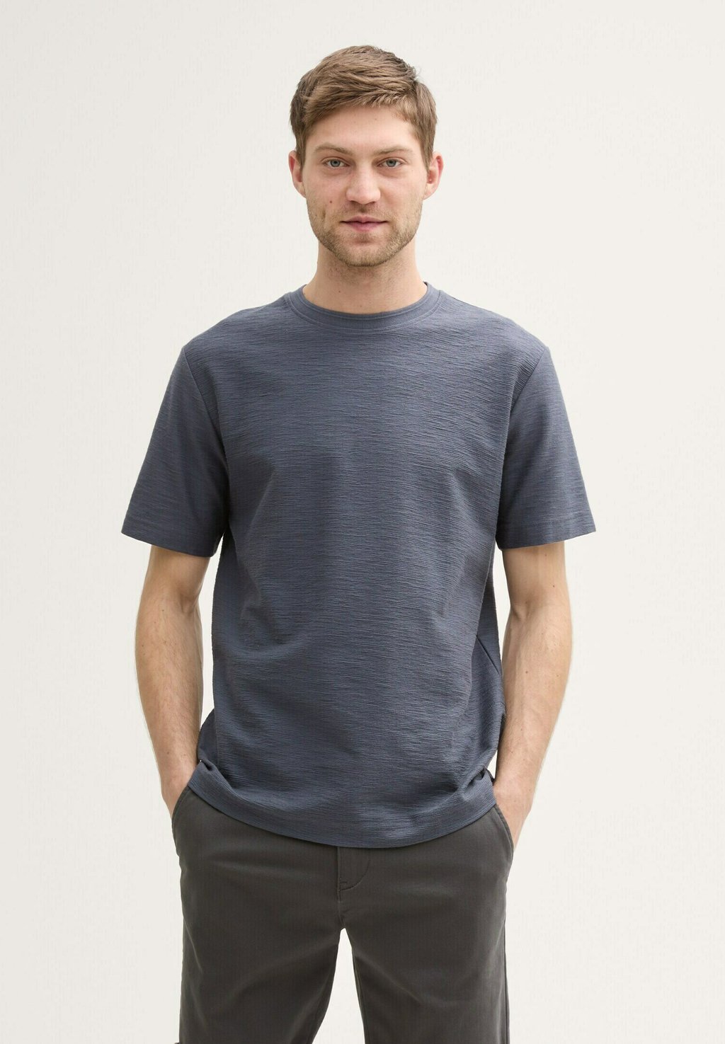 Базовая футболка TOM TAILOR, серый
Базовая футболка TOM TAILOR, серый