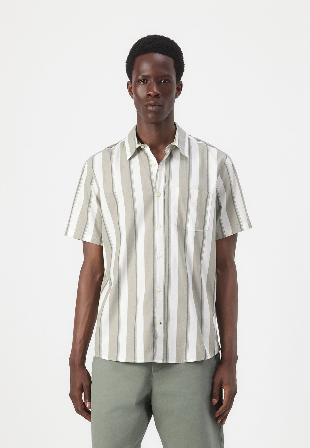 Рубашка STANDARD GAP, зеленый
Рубашка STANDARD GAP, зеленый