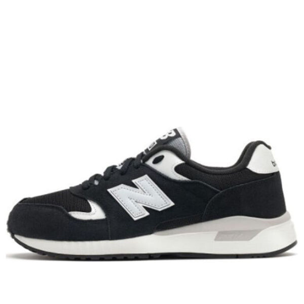 Кроссовки 570 д New Balance, черный
Кроссовки 570 д New Balance, черный
