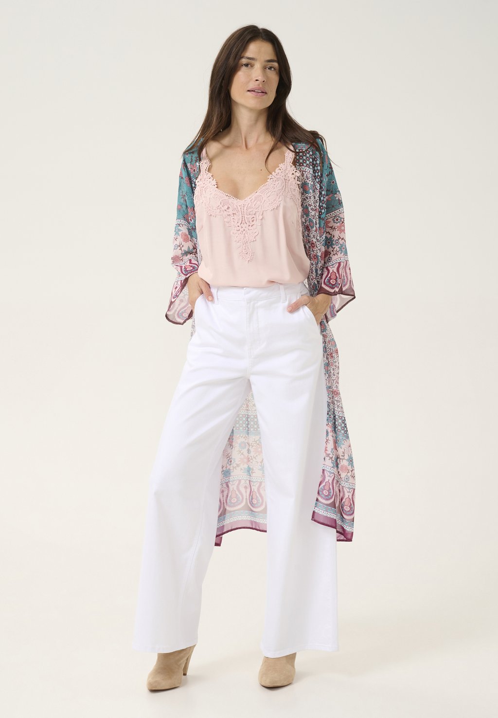 Летняя куртка CRTIKKO Cream, розовый
Летняя куртка CRTIKKO Cream, розовый