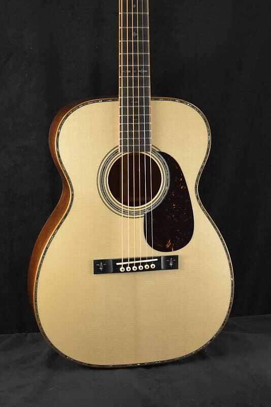 Акустическая гитара Martin Custom Shop OO Grand Concert Italian Alpine Spruce/Guatemalan Rosewood Natural
Акустическая гитара Martin Custom Shop OO Grand Concert Italian Alpine Spruce/Guatemalan Rosewood Natural