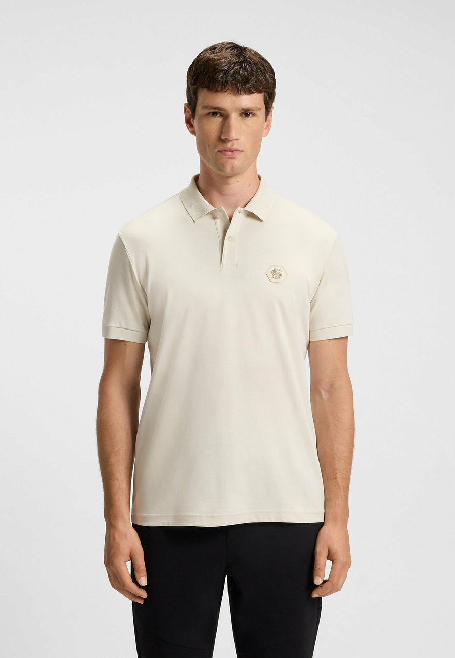 Поло BOSS FUTURE, Open White Eleven/Off-White, Белый, Поло BOSS FUTURE, Open White Eleven/Off-White
Поло BOSS FUTURE, Open White Eleven/Off-White, Белый, Поло BOSS FUTURE, Open White Eleven/Off-White