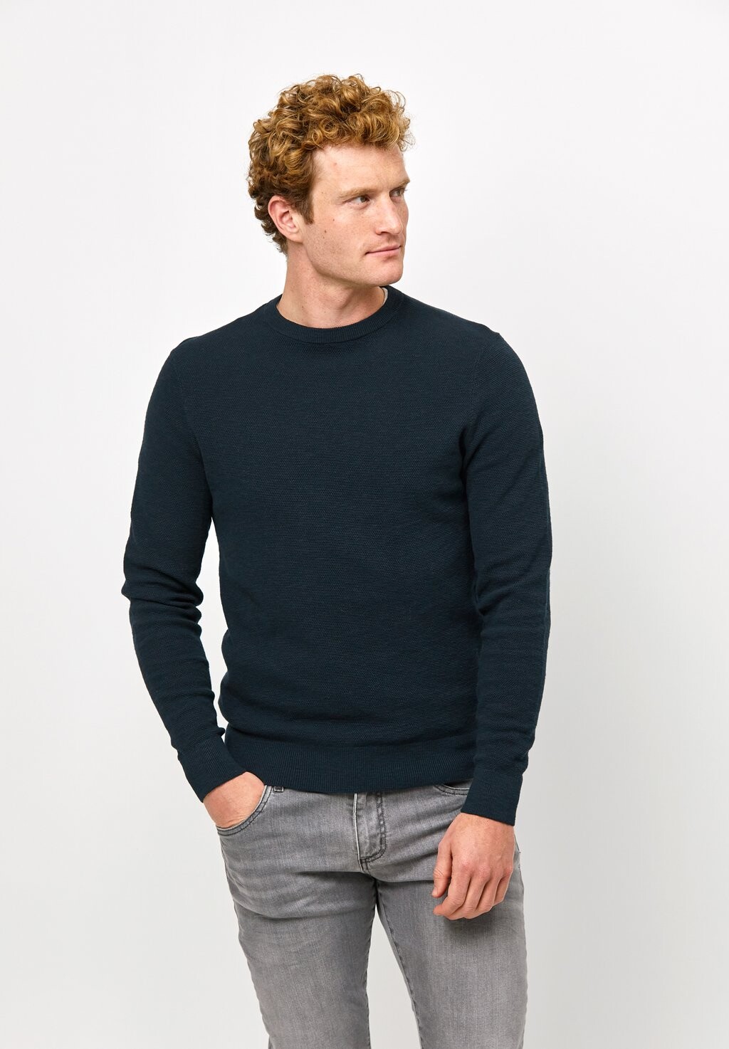 Свитер Crew Neck PROFUOMO, цвет navy
Свитер Crew Neck PROFUOMO, цвет navy