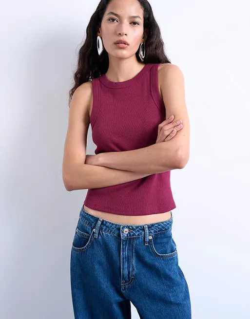 Бордовый жилет в рубчик Topshop
Бордовый жилет в рубчик Topshop