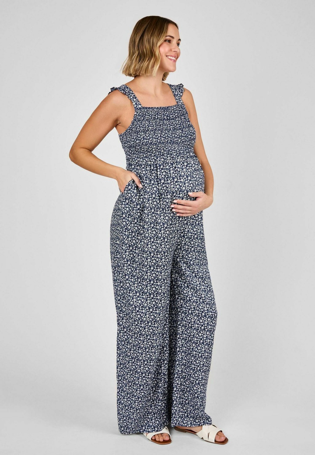 Комбинезон DITSY FLORAL SHIRRED JoJo Maman Bébé, синий
Комбинезон DITSY FLORAL SHIRRED JoJo Maman Bébé, синий