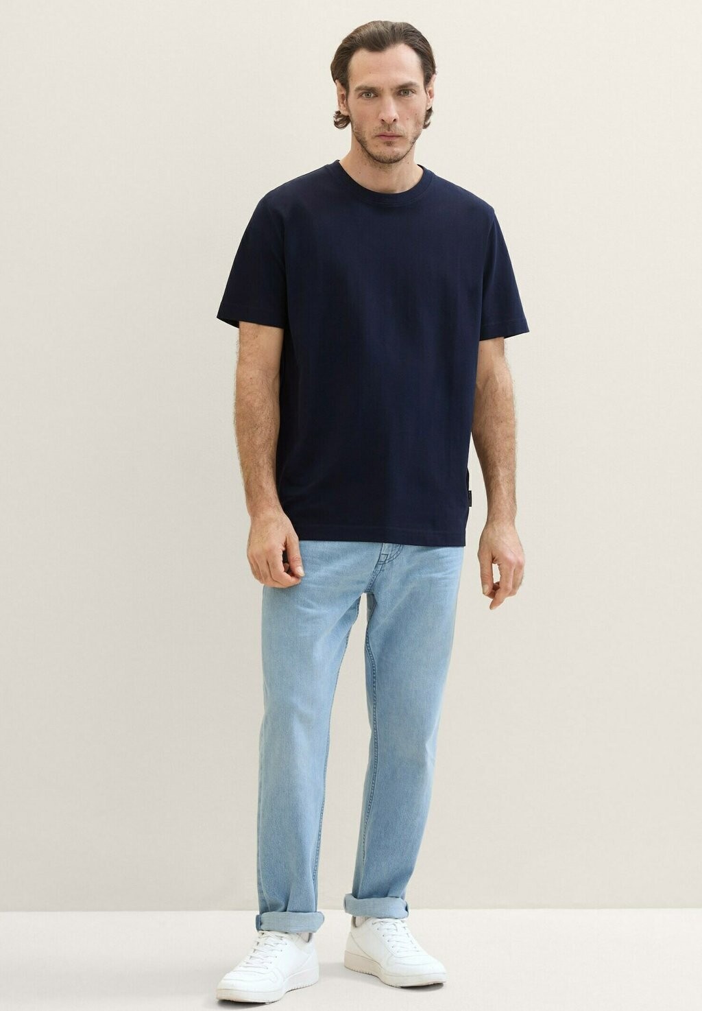 Базовая футболка Mit Struktur TOM TAILOR, небесный капитан синий
Базовая футболка Mit Struktur TOM TAILOR, небесный капитан синий