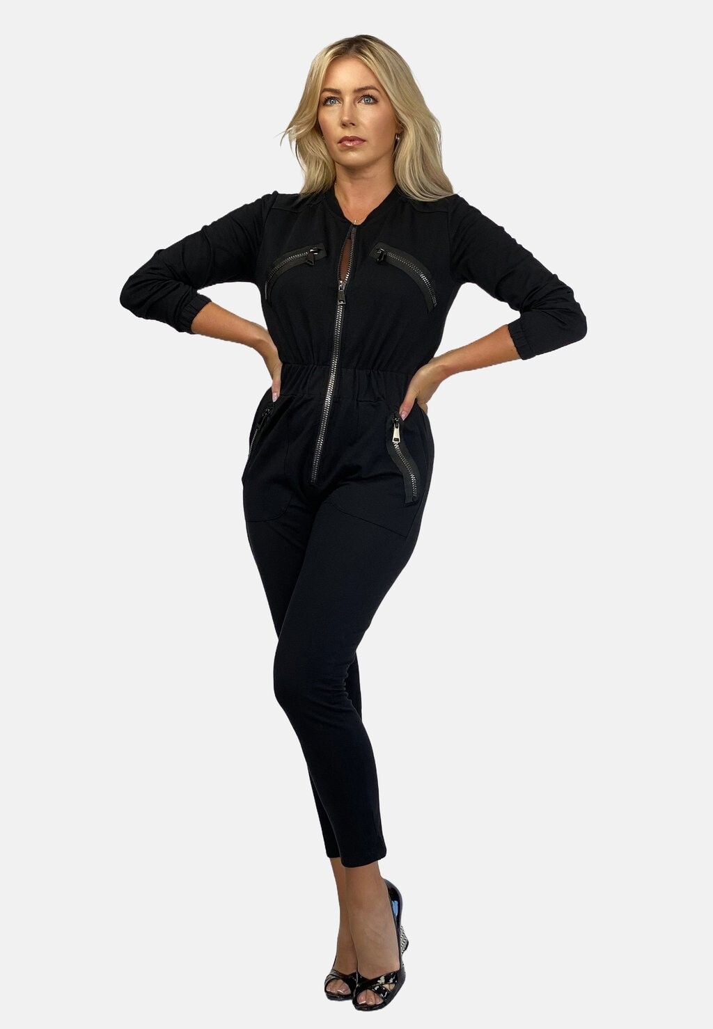 Комбинезон REGINA FASHION, черный 
Комбинезон REGINA FASHION, черный