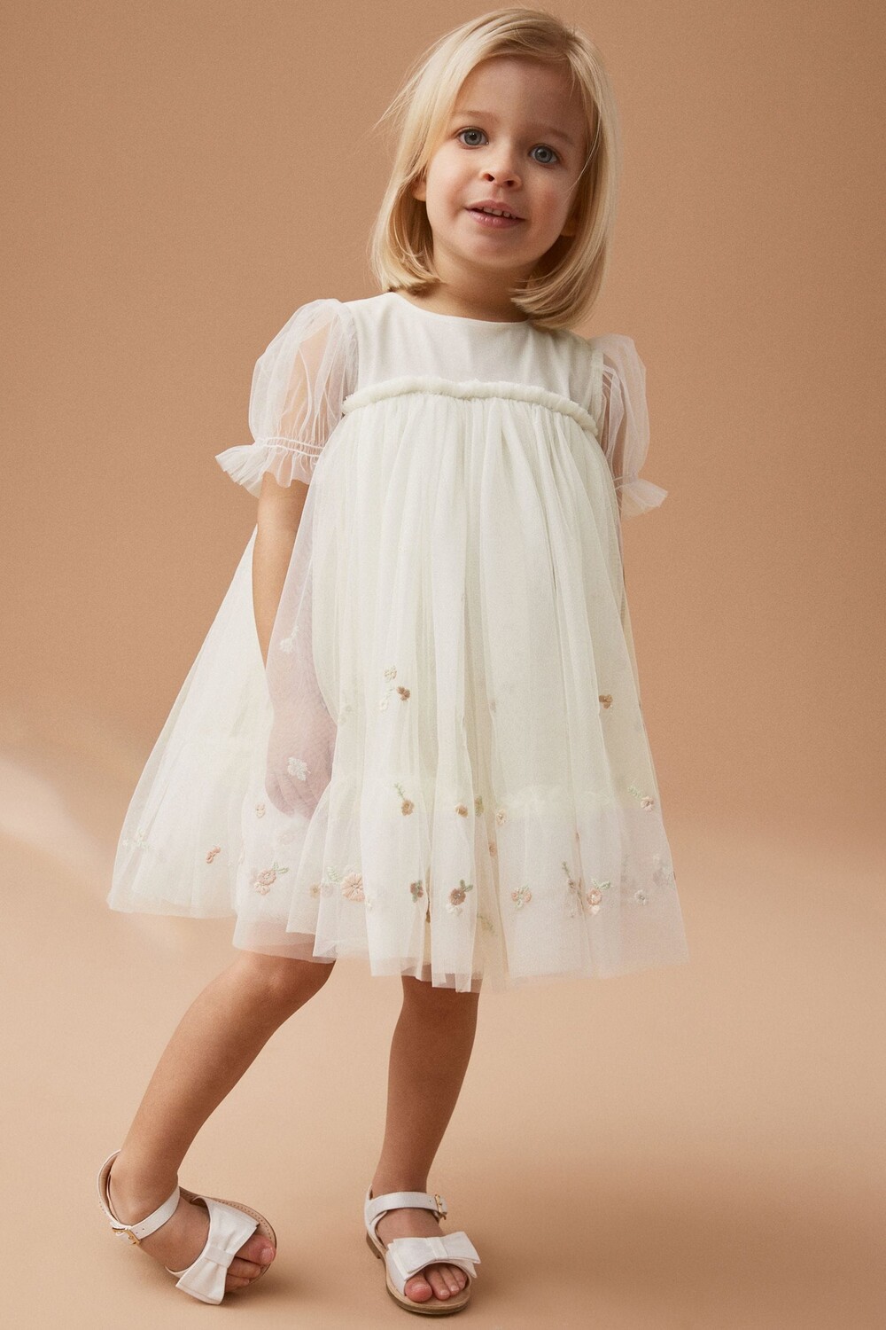 Сетчатое платье для выхода в свет (от 3 месяцев до 7 лет) Next, бежевый
Сетчатое платье для выхода в свет (от 3 месяцев до 7 лет) Next, бежевый