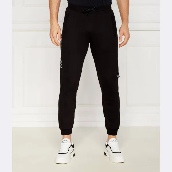 Спортивные брюки стандартного кроя Ea7, черный
Спортивные брюки стандартного кроя Ea7, черный