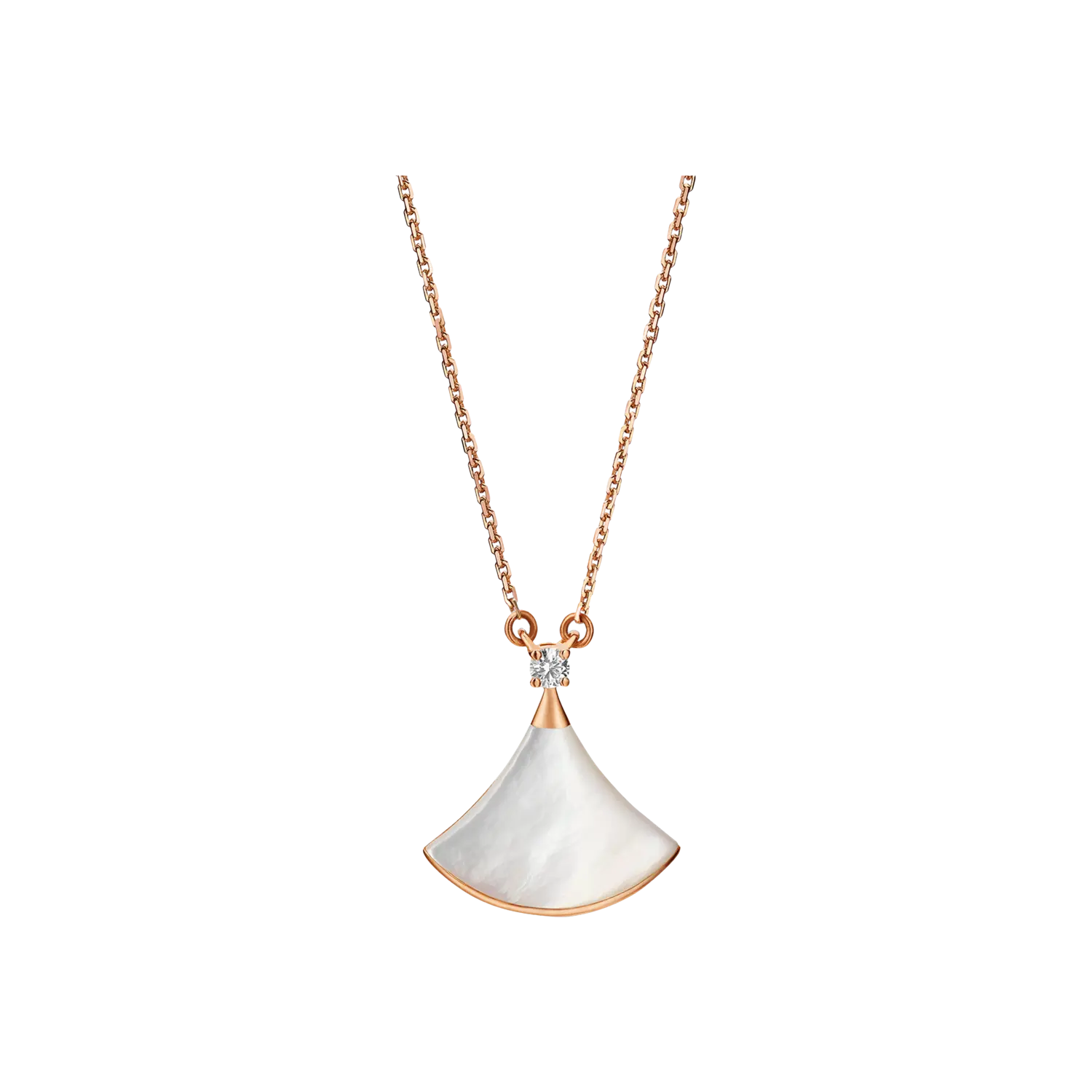 Колье Bulgari Divas' dream из розового золота 18 карат с перламутром и бриллиантами
Колье Bulgari Divas' dream из розового золота 18 карат с перламутром и бриллиантами