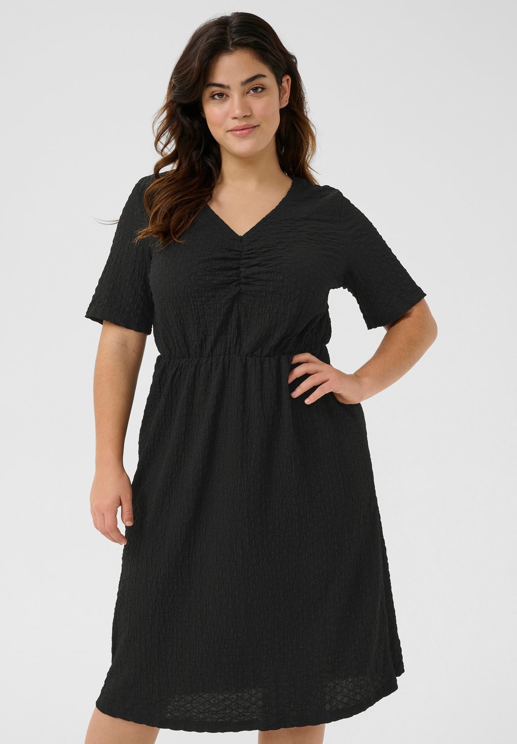 Повседневное платье KCDITTA Kaffe Curve, черный 
Повседневное платье KCDITTA Kaffe Curve, черный