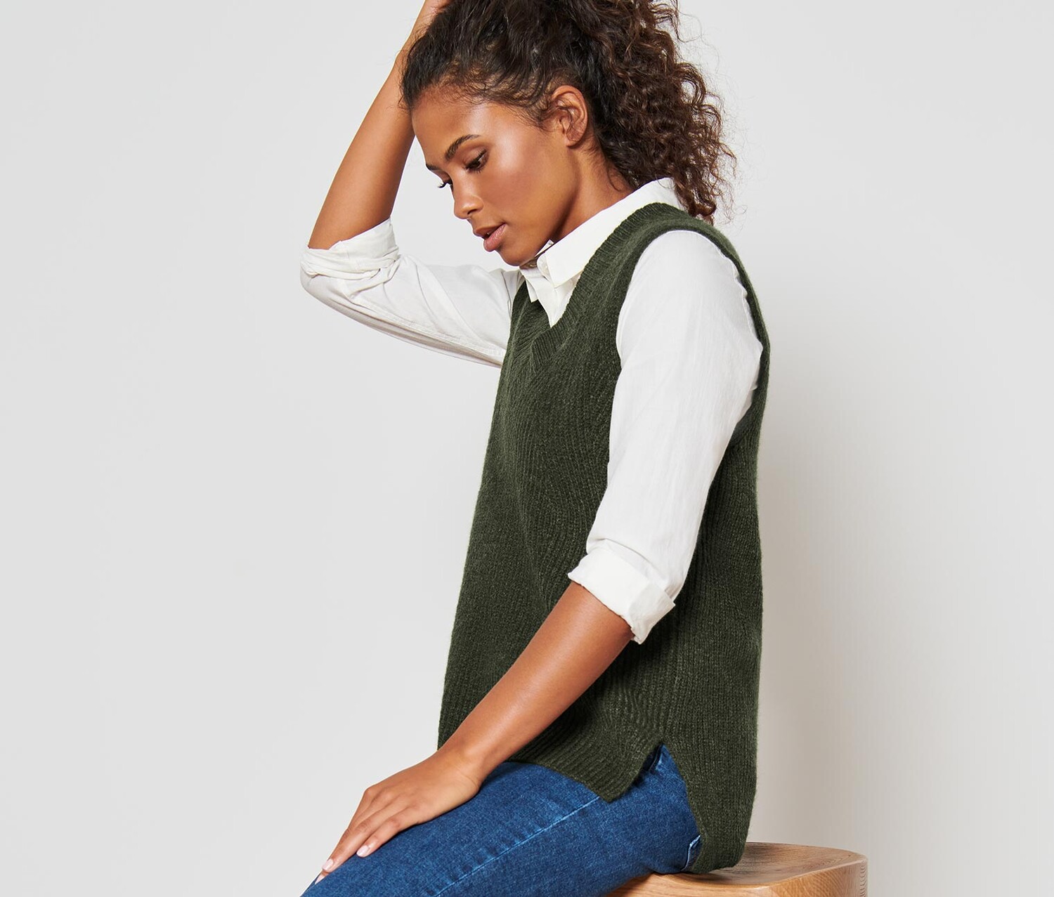 Вязаный жилет-свитер Tchibo, темно-оливково-зеленый
Вязаный жилет-свитер Tchibo, темно-оливково-зеленый