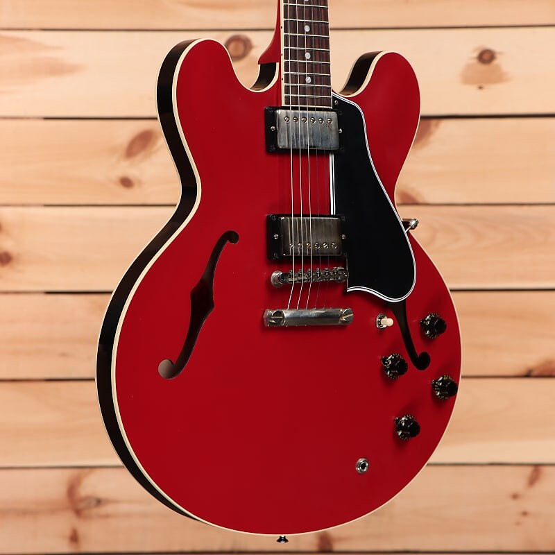 Электрогитара Gibson PSL 1959 ES-335 Ultra Light Aged - Cardinal Red/Black - A930382 - PLEK'd
Электрогитара Gibson PSL 1959 ES-335 Ultra Light Aged - Cardinal Red/Black - A930382 - PLEK'd