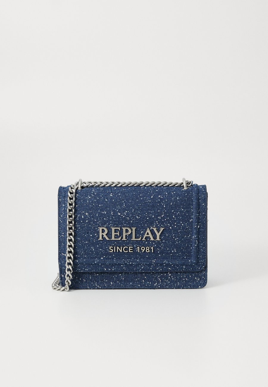 Сумка кросс-боди Replay PHOENIX BOUCLE CROSSBODY, Blu Denim/Blue Denim
Сумка кросс-боди Replay PHOENIX BOUCLE CROSSBODY, Blu Denim/Blue Denim