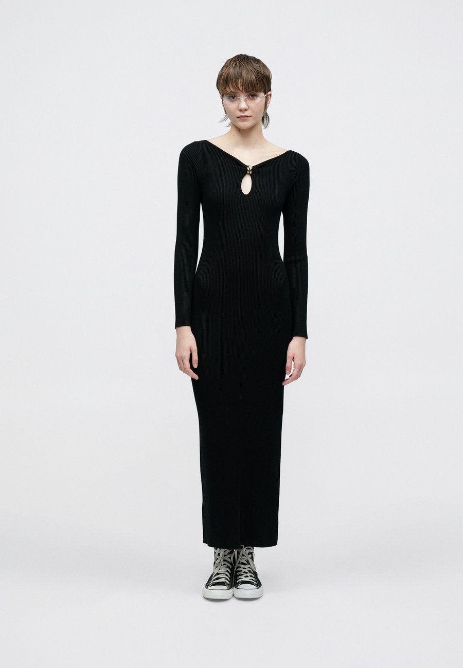 Платье Abercrombie & Fitch PARTY FLARE MINI, Black
Платье Abercrombie & Fitch PARTY FLARE MINI, Black