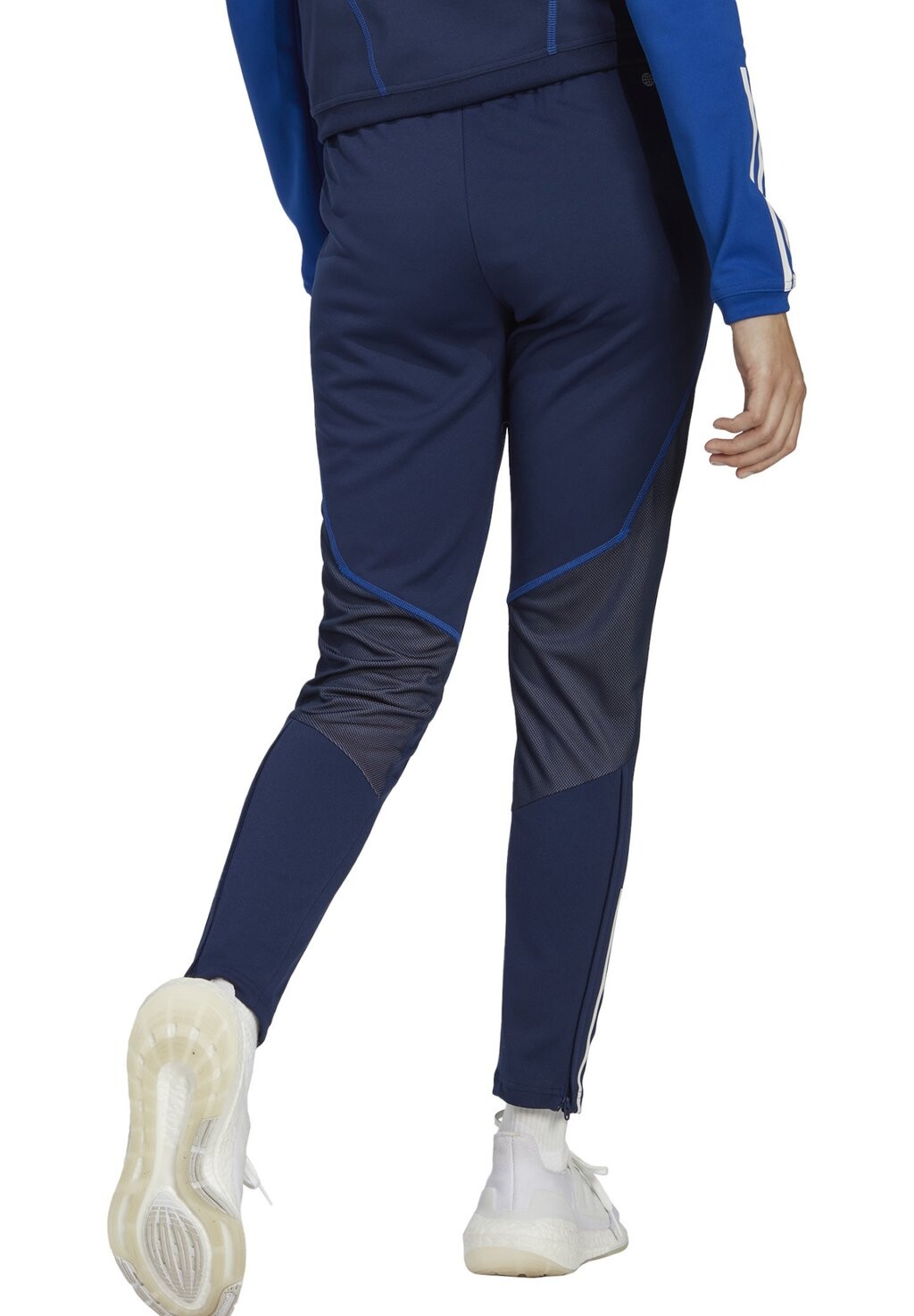 Спортивные брюки FUSSBALL TEAMSPORT TIRO 23 COPTION adidas Performance, темно-синий
Спортивные брюки FUSSBALL TEAMSPORT TIRO 23 COPTION adidas Performance, темно-синий