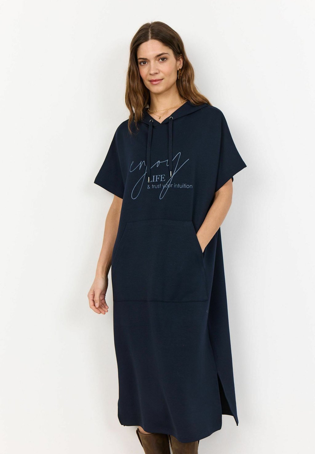 Платье из джерси SC-BANU 232 Soyaconcept, темно-синий
Платье из джерси SC-BANU 232 Soyaconcept, темно-синий