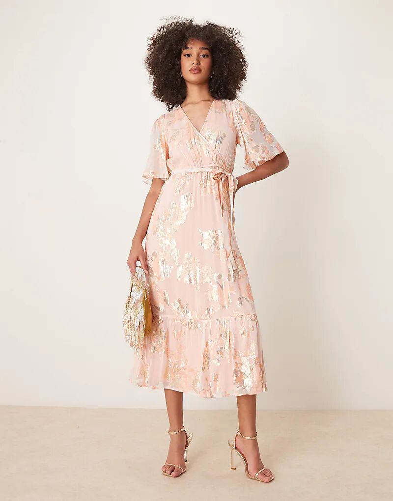 Платье макси с короткими рукавами из металлического жаккарда кораллового цвета Finding Friday
Платье макси с короткими рукавами из металлического жаккарда кораллового цвета Finding Friday