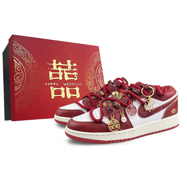 Jordan Эйр 1 прочные дышащие легкие низкие винтажные баскетбольные кроссовки GS белый красный - белый красный, цвет White Red
Jordan Эйр 1 прочные дышащие легкие низкие винтажные баскетбольные кроссовки GS белый красный - белый красный, цвет White Red