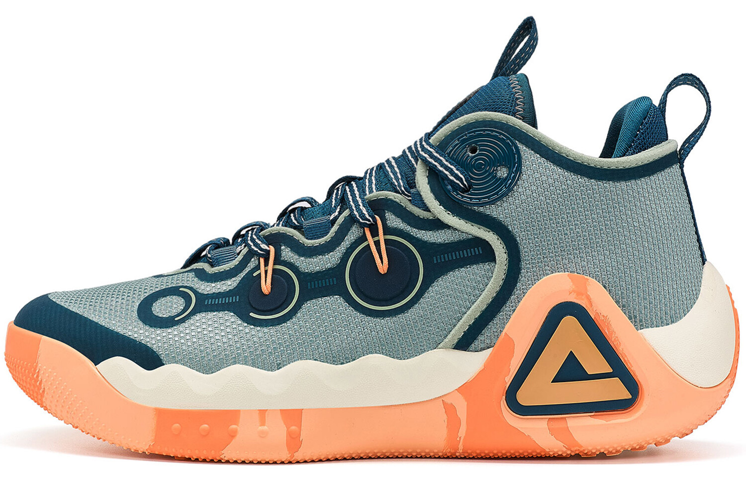 Баскетбольные кроссовки мужские среднего размера
Баскетбольные кроссовки мужские среднего размера