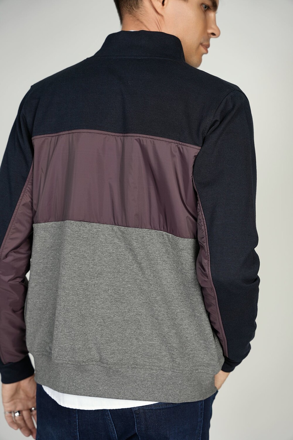 Разноцветная куртка на молнии во всю длину Luchiano Visconti, мультиколор
Разноцветная куртка на молнии во всю длину Luchiano Visconti, мультиколор