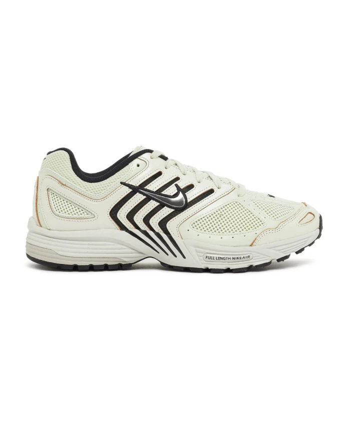 Кроссовки в форме морского стекла - стильный дизайн. Nike, белый
Кроссовки в форме морского стекла - стильный дизайн. Nike, белый