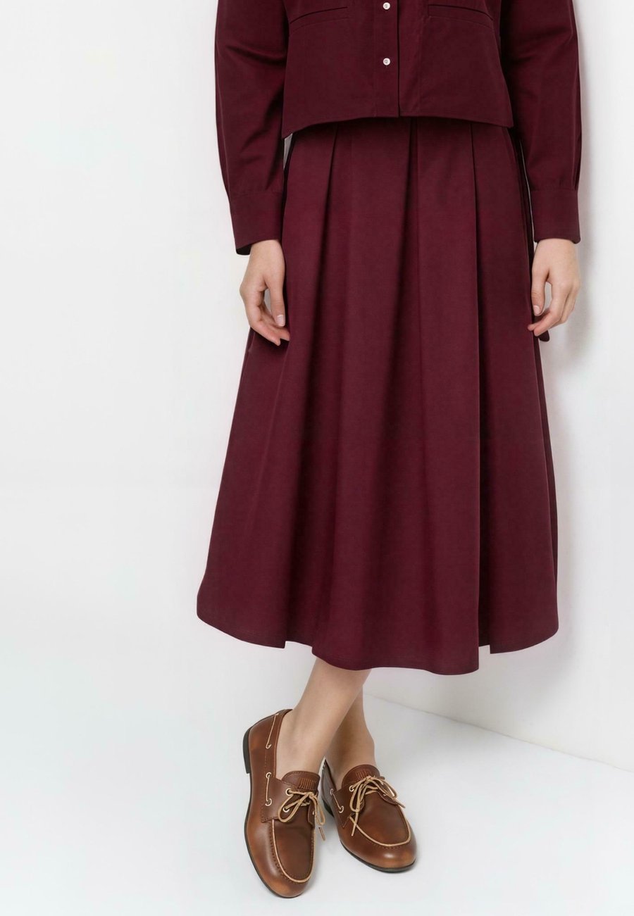 Юбка Rich & Royal MIDI, Ruby Glow/Bordeaux
Юбка Rich & Royal MIDI, Ruby Glow/Bordeaux