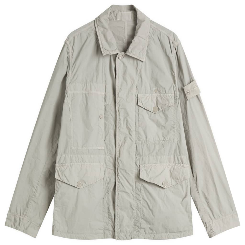 Куртка полевая Ghost piece из нейлона с эффектом смугги Stone Island, цвет dust
Куртка полевая Ghost piece из нейлона с эффектом смугги Stone Island, цвет dust