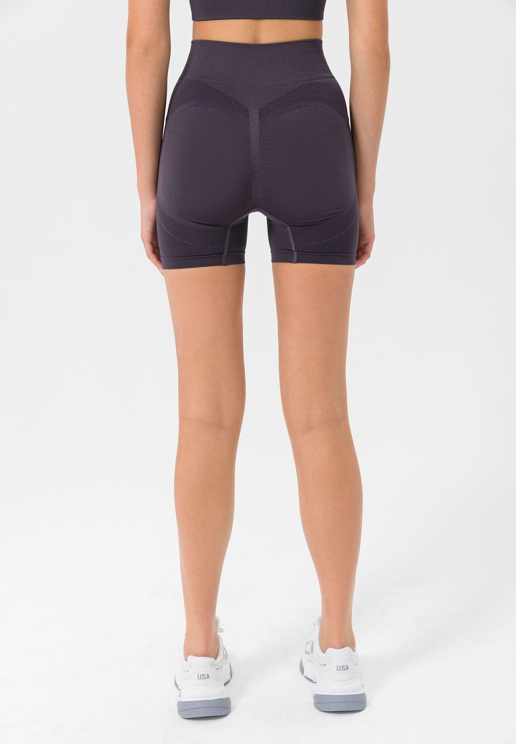 Тайтсы NAIKAN SEAMLESS MOROTAI, темно-серый
Тайтсы NAIKAN SEAMLESS MOROTAI, темно-серый