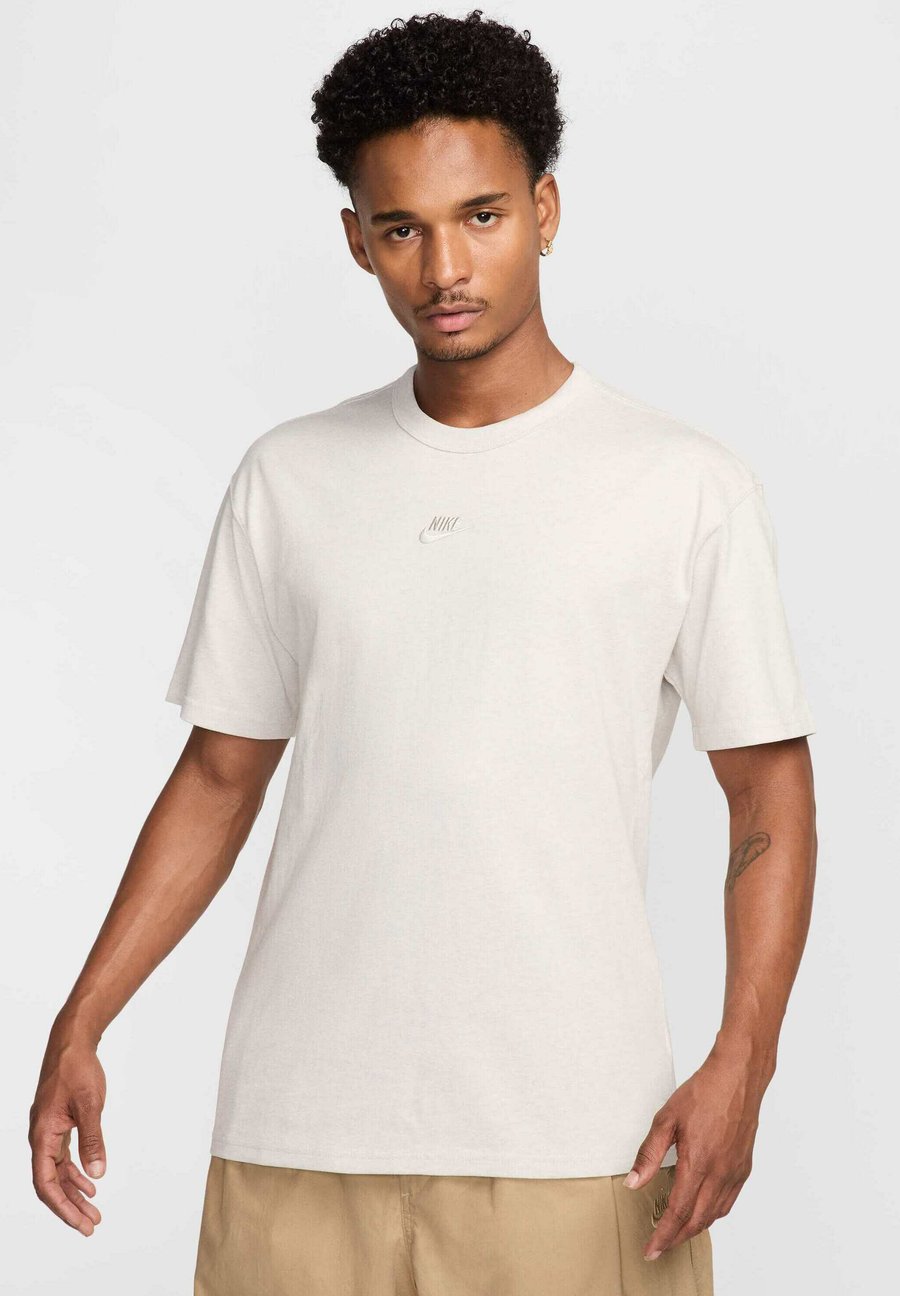 Футболка Nike Sportswear TEE, Light Bone Heather/Grey
Футболка Nike Sportswear TEE, Light Bone Heather/Grey
