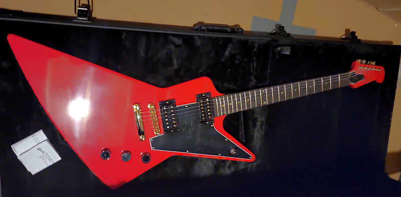 Электрогитара Gibson Lizzy Hale Signature Explorerbird - Cardinal Red 
Электрогитара Gibson Lizzy Hale Signature Explorerbird - Cardinal Red