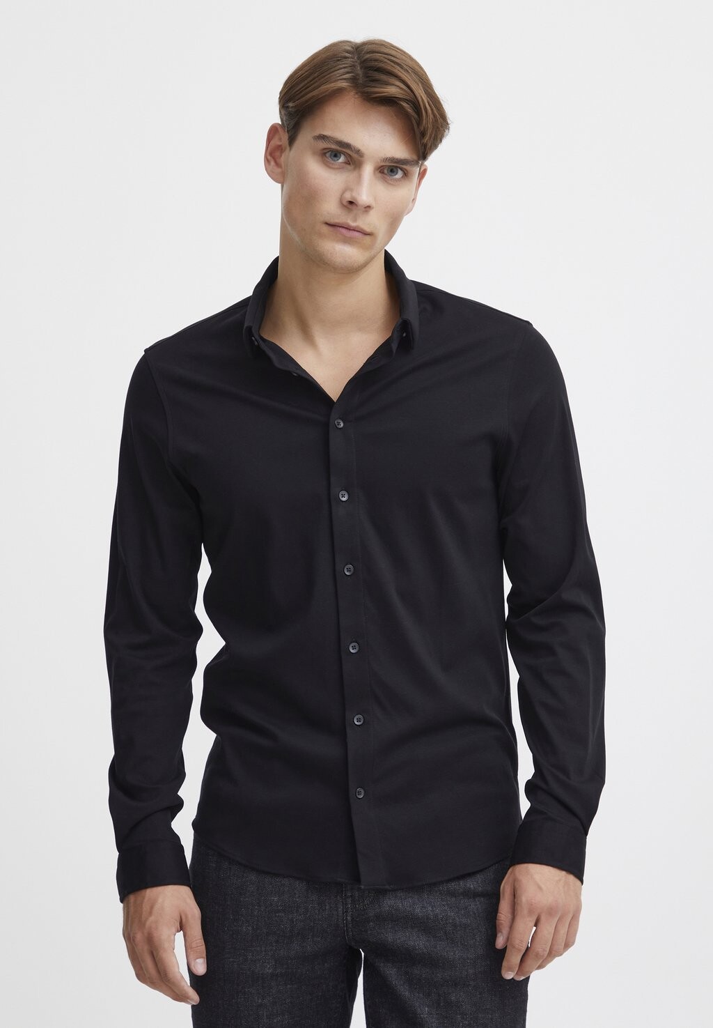 Рубашка CFARTHUR Casual Friday, цвет black beauty
Рубашка CFARTHUR Casual Friday, цвет black beauty