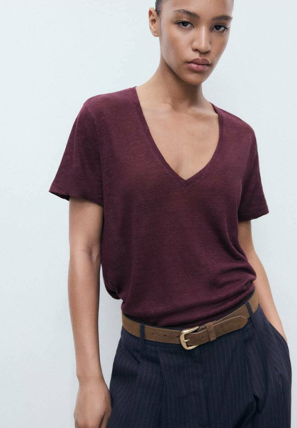 Базовая футболка Mango, бургундия
Базовая футболка Mango, бургундия